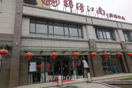 康桥丹郡3室2厅1卫66万105m2出售